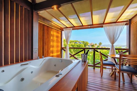 Indoor spa tub