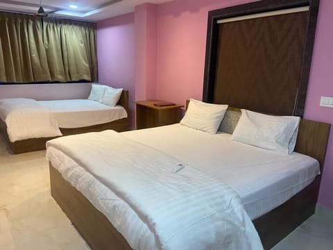 Deluxe Double Room | Free WiFi