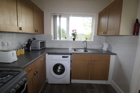 Full-size fridge, microwave