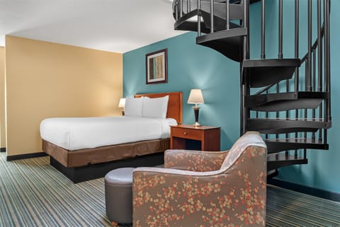 Suite, 2 Queen Beds, Non Smoking, Refrigerator & Microwave (Two Story Loft) | Premium bedding, pillowtop beds, blackout drapes, iron/ironing board