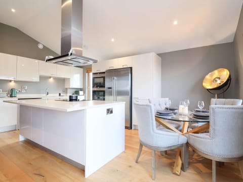 Fridge, dishwasher, electric kettle, toaster