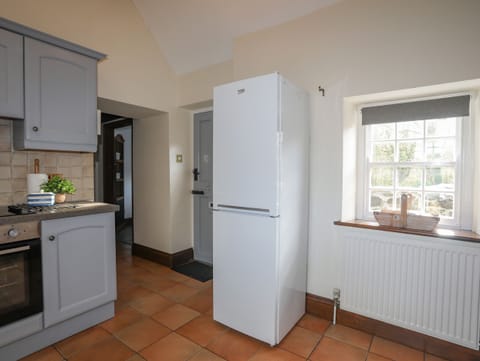 Fridge, dishwasher, electric kettle, toaster