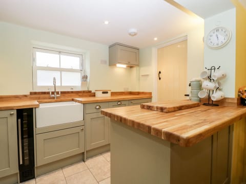 Fridge, dishwasher, electric kettle, toaster