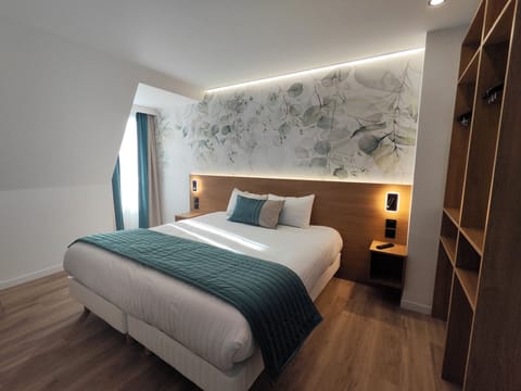 Deluxe Room, Terrace | Premium bedding, Select Comfort beds, in-room safe