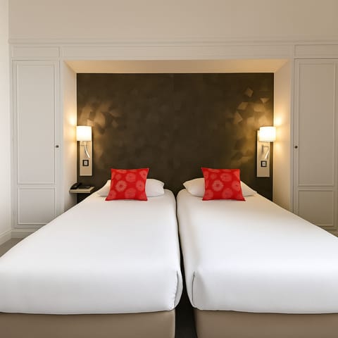 Basic Twin Room, 2 Twin Beds | Individually furnished, desk, soundproofing, iron/ironing board