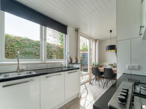 House | Private kitchen | Highchair