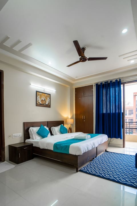 Deluxe Apartment | 1 bedroom, Egyptian cotton sheets, premium bedding, in-room safe