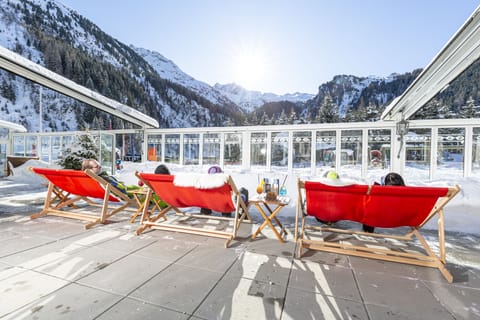 Sundeck