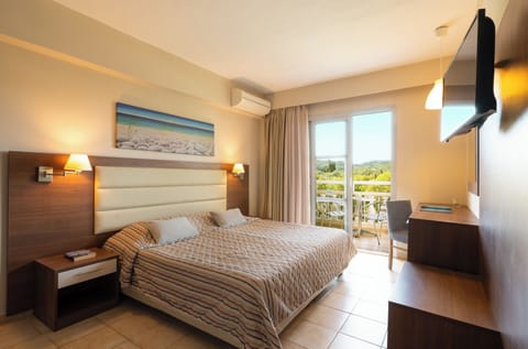 Twin Room, River View | Free WiFi, bed sheets