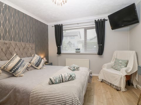 Cottage | 3 bedrooms, individually decorated, individually furnished, free WiFi