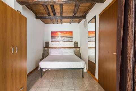 House | 1 bedroom