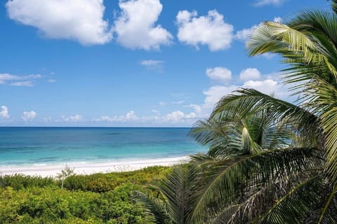 House, 2 Bedrooms | Beach