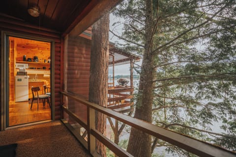 Honeymoon Cottage | Terrace/patio