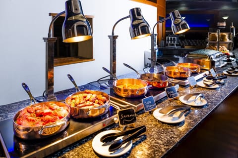 Daily buffet breakfast (GBP 15.00 per person)