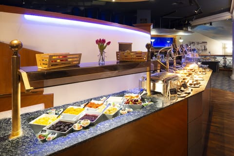 Daily buffet breakfast (GBP 15.00 per person)