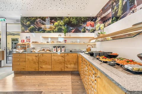 Free daily buffet breakfast