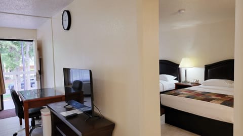 Basic Room, Multiple Beds, Non Smoking | WiFi (free), bed sheets