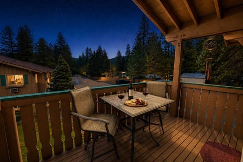 Condo, 3 Bedrooms | Outdoor dining