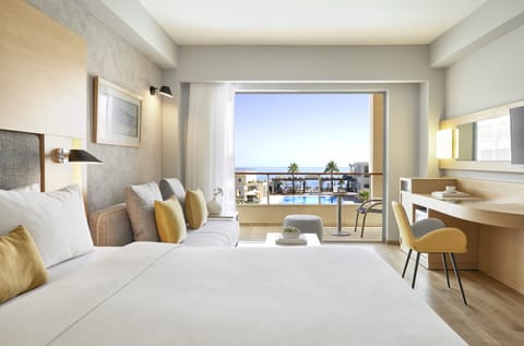 Imperial Double Side Sea View | In-room safe, individually decorated, individually furnished, desk