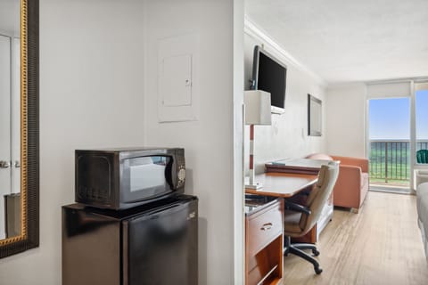 Standard Room, 1 King Bed with Sofa bed, Beach View, Ground Floor | Premium bedding, blackout drapes, free WiFi, bed sheets