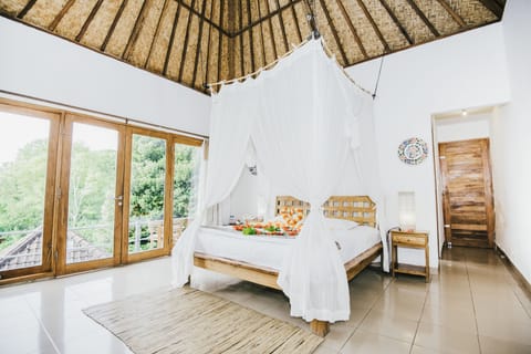 Villa, 2 Bedrooms | Minibar, in-room safe, free cribs/infant beds, rollaway beds