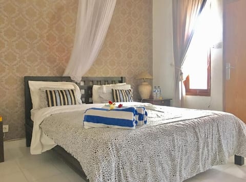 Standard Double Room | Desk, laptop workspace, free WiFi, bed sheets