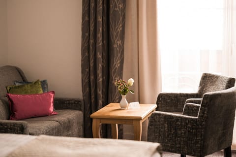 Superior Double Room, Balcony, Mountain View | 1 bedroom, hypo-allergenic bedding, minibar, in-room safe