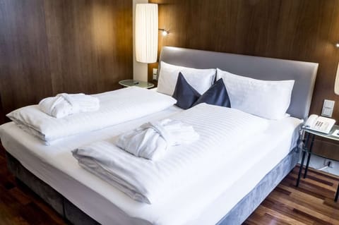 Minibar, in-room safe, desk, soundproofing