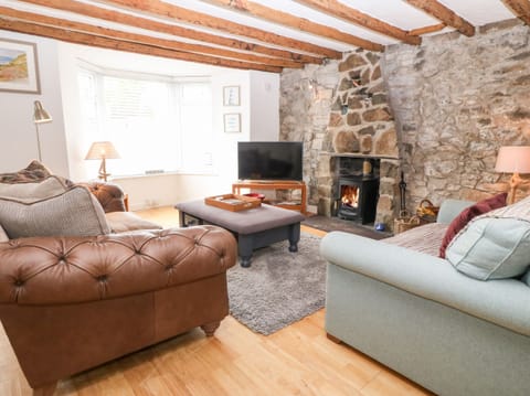 Cottage | Living area