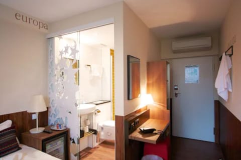 Minibar, in-room safe, desk, soundproofing