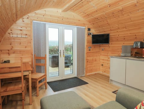 Cottage | Living area