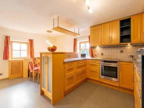 House | Private kitchen | Highchair