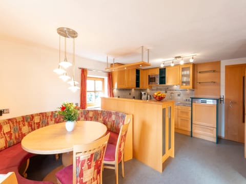 House | Private kitchen | Highchair