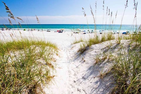 Condo, 3 Bedrooms | Beach | Beach nearby