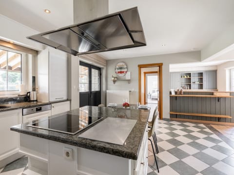 House | Private kitchen | Highchair