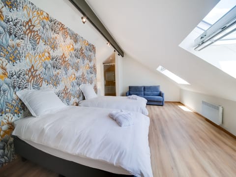 House | 2 bedrooms, individually furnished, bed sheets