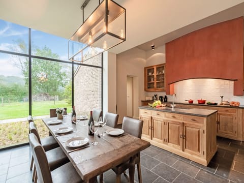 House | Dining