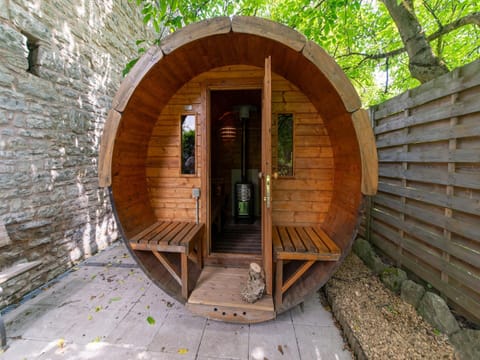 House | Spa treatment