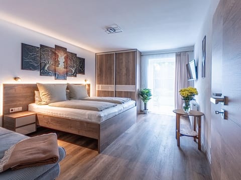 Apartment | 2 bedrooms, individually furnished, bed sheets