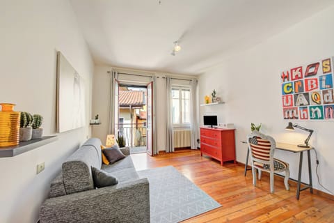 Family Apartment, 2 Bedrooms, Balcony (Casa Rachele 2BR in Stresa Centre) | Living area | TV