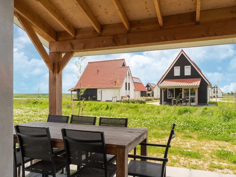 House | Dining