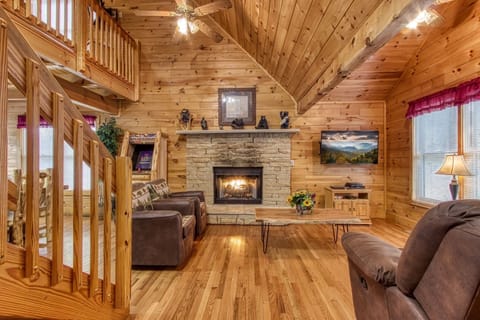 Cabin, 2 Bedrooms | Interior