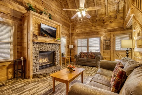 Cabin, 1 Bedroom | Living area