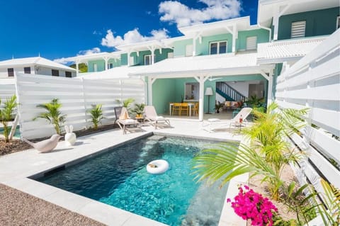 Private pool