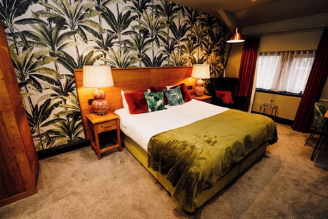 Superior Double or Twin Room | Individually decorated, desk, laptop workspace, free WiFi