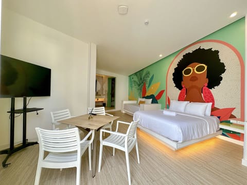 Exclusive Room | In-room safe, individually decorated, individually furnished, free WiFi