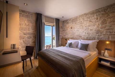 In-room safe, desk, blackout drapes, free WiFi