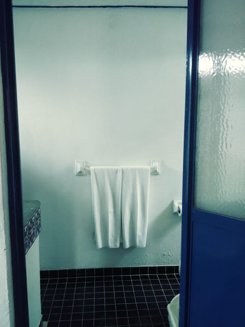 Standard Room, 1 Double Bed | Bathroom | Shower, hair dryer, towels