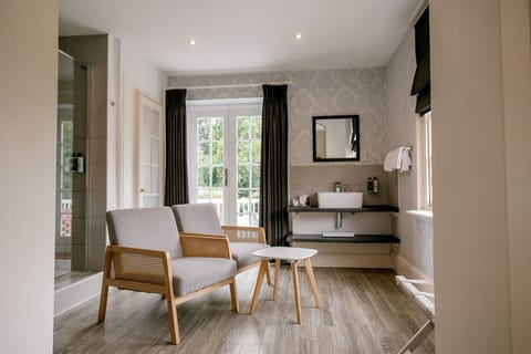 Deluxe Suite, Ensuite (Hawthorn ) | Bathroom