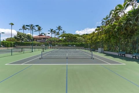 Condo, 2 Bedrooms | Sport court